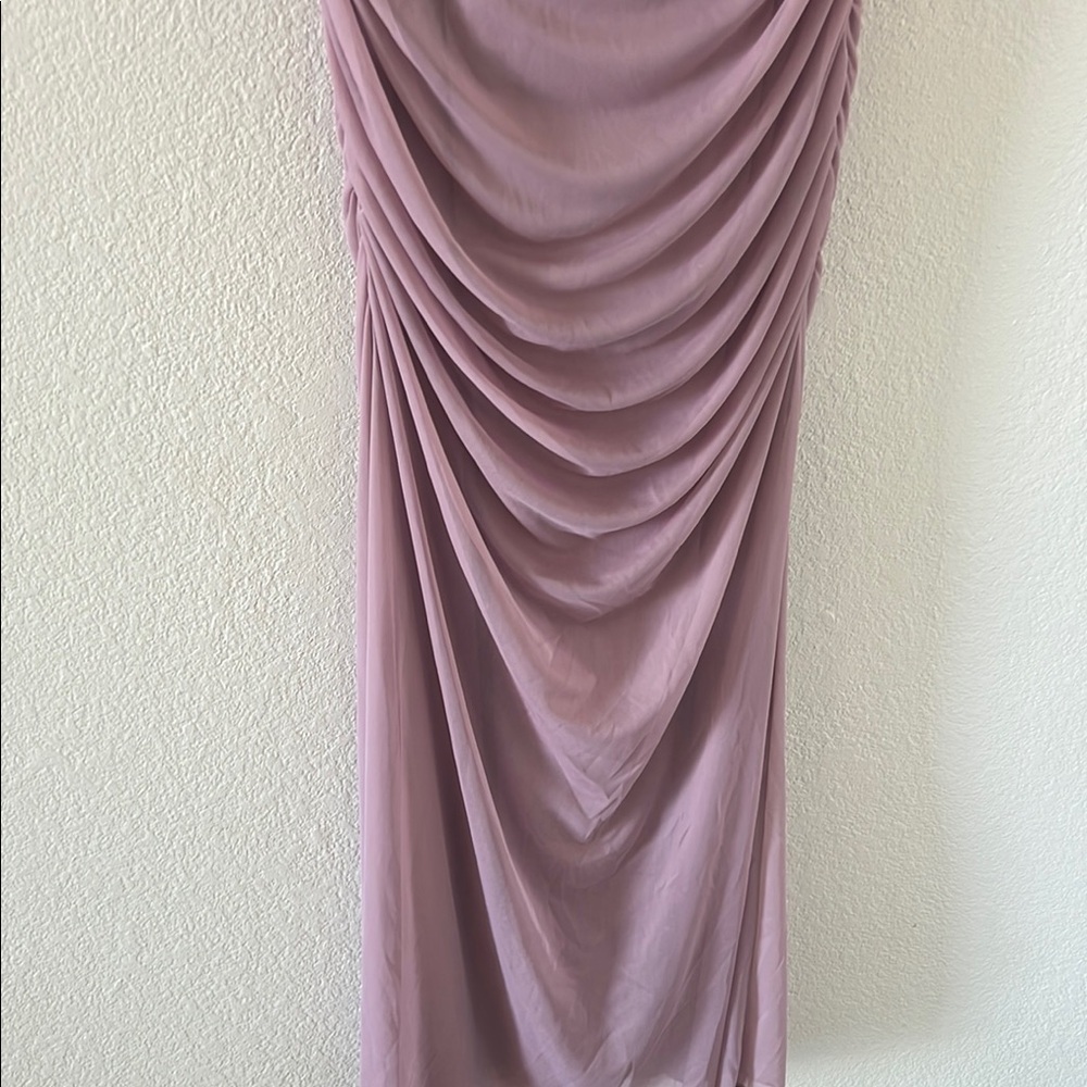 Elegant Mauve Evening Gown - image 4